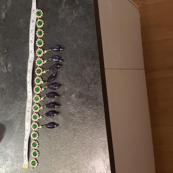 Gorgeous Kenneth Jay Lane statement necklace. - Picture 7 of 9